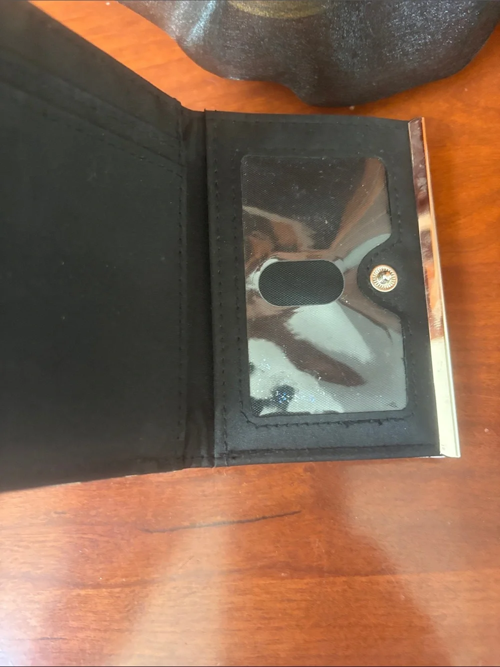 Mundi flap compact tri